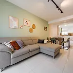 Designer 4 Bedroom Family With Side Sea View *
