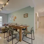Designer 4 Bedroom Family With Side Sea View *
