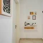 Designer 4 Bedroom Family With Side Sea View Apartament