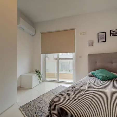 アパート Designer 4 Bedroom Family With Side Sea View