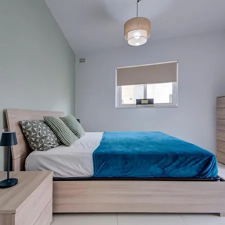 Designer 4 Bedroom Family With Side Sea View アパート *